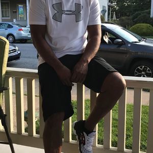 Meet your Posher, Lazaro